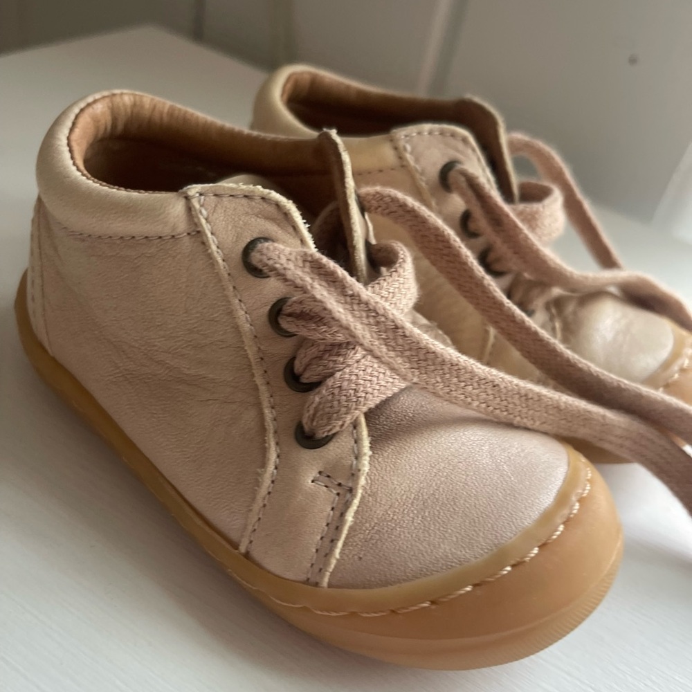 Kids European design- leather Lace-Up Shoes in Dusty pale  Pink